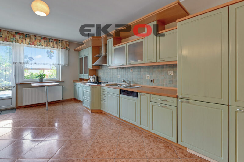 Parterowy 350m2 dom, ogród, taras sauna jacuzzi - obrazek 5