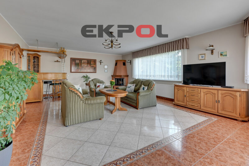 Parterowy 350m2 dom, ogród, taras sauna jacuzzi