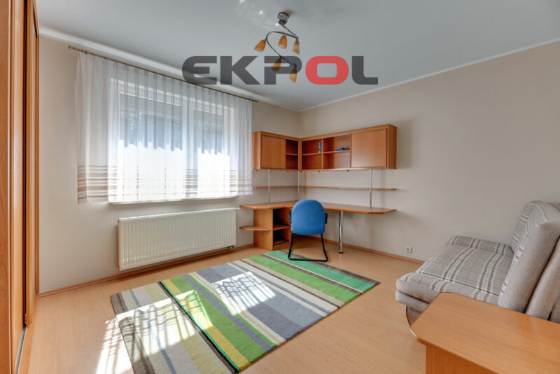 Parterowy 350m2 dom, ogród, taras sauna jacuzzi - obrazek 8