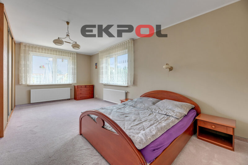 Parterowy 350m2 dom, ogród, taras sauna jacuzzi - obrazek 9