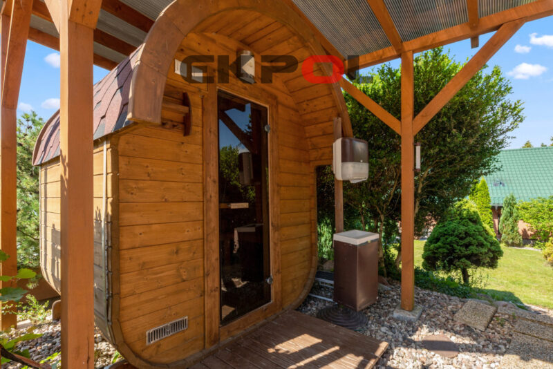 Parterowy 350m2 dom, ogród, taras sauna jacuzzi - obrazek 17