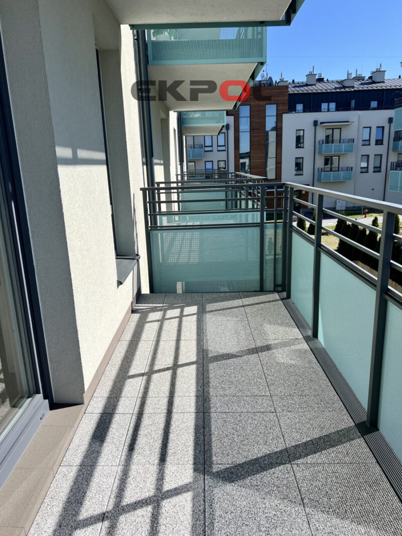 Słoneczne, przestronne 2-pok parking, komórka lok. - obrazek 10