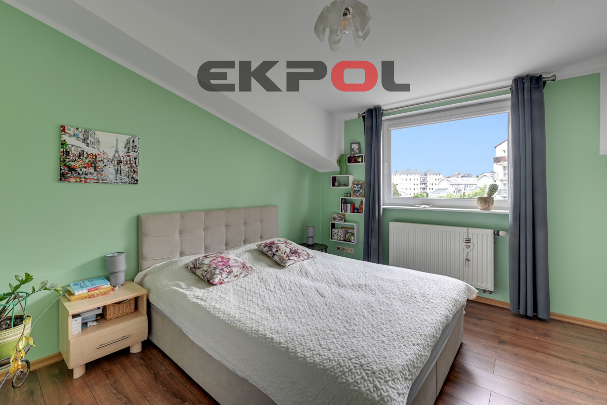 Dom z funkcją mieszkalno-usługową 3 garaże - obrazek 13