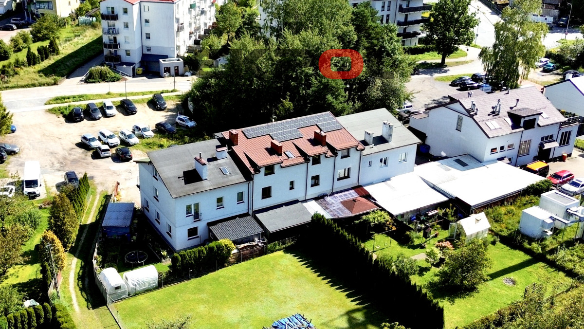 Dom z funkcją mieszkalno-usługową 3 garaże - obrazek 20